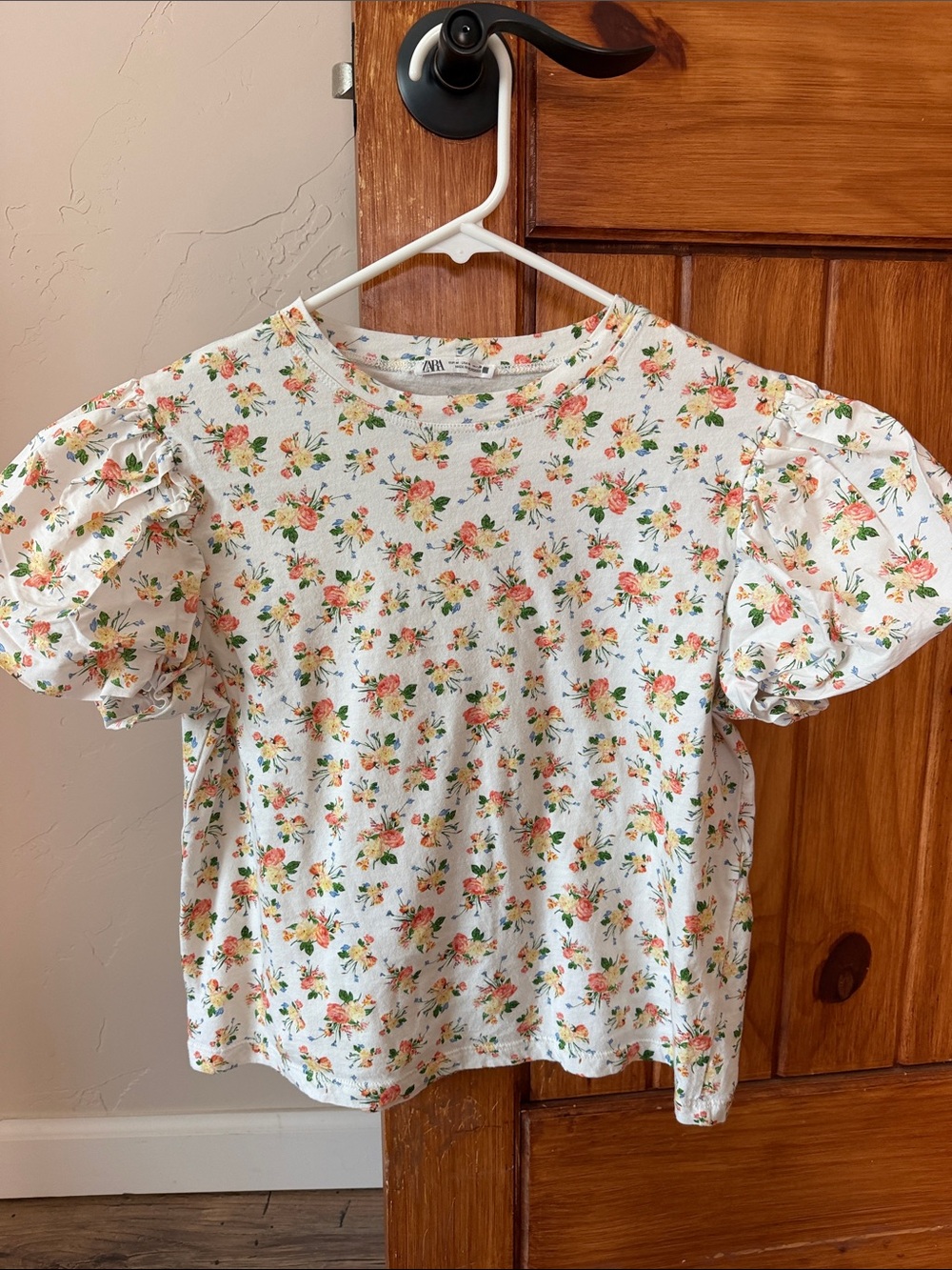ZARA Floral orange yellow Puff Sleeve 100% Cotton Top Size Medium Like New